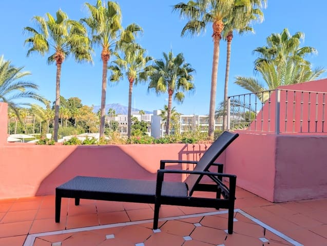 3 sovrum Takvåning till salu i Estepona med pool garage - 1 750 000 € (Ref: 9727650)