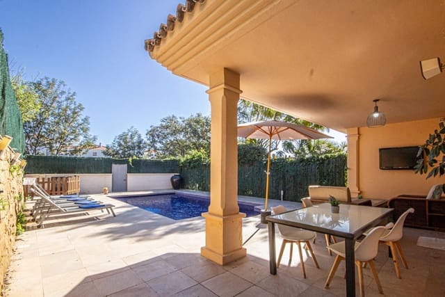 4 sypialnia Dom na sprzedaż w Riviera del Sol, Mijas z basenem garażem - 565 000 € (Ref: 9729460)