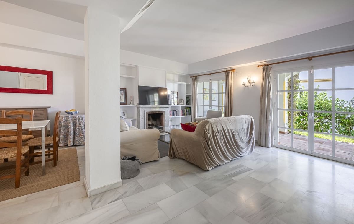 3 chambre Maison de Ville à vendre à New Golden Mile avec piscine - 520 000 € (Ref: 9729461)