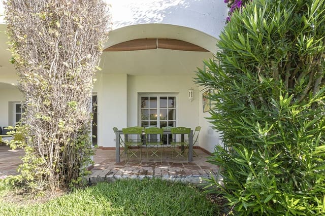 3 chambre Maison de Ville à vendre à Selwo, Estepona avec piscine - 520 000 € (Ref: 9729461)