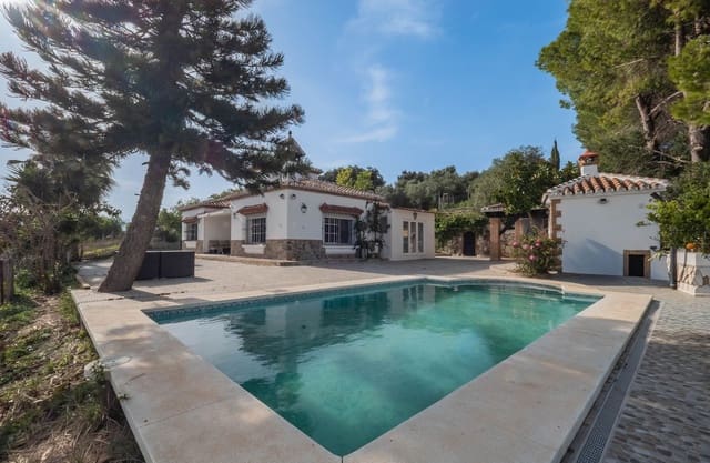 3 sypialnia Willa na sprzedaż w Coín z basenem garażem - 599 000 € (Ref: 9729539)