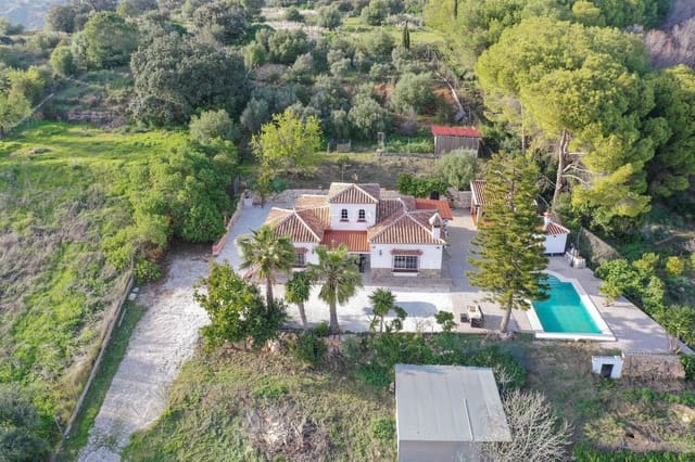 3 sypialnia Willa na sprzedaż w Coín z basenem garażem - 599 000 € (Ref: 9729539)