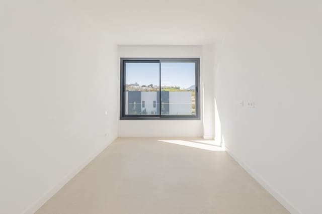 4 bedroom Townhouse for sale in New Golden Mile, Estepona with pool garage - € 1,250,000 (Ref: 9731375)