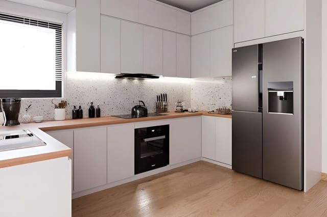 2 quarto Casa em Banda para venda em Bahía Dorada, Estepona com piscina garagem - 610 000 € (Ref: 9731378)