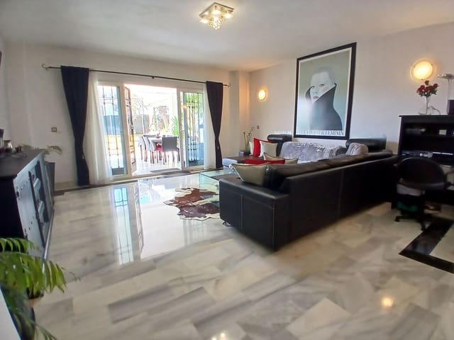 3 chambre Appartement à vendre à Calahonda, Mijas avec piscine garage - 495 000 € (Ref: 9743987)