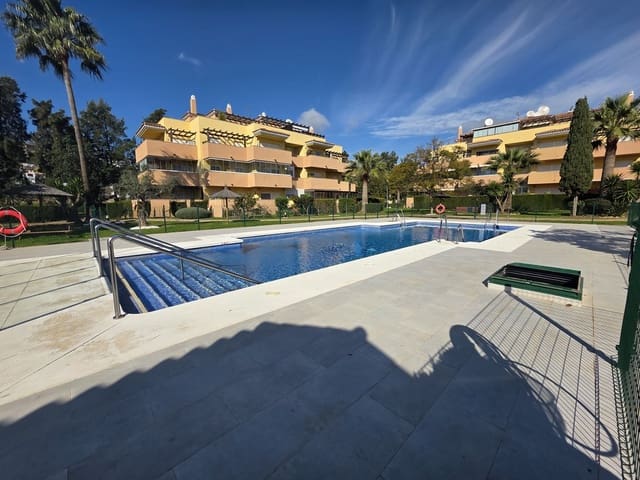 2 sypialnia Apartament na sprzedaż w La Cala de Mijas, Mijas z basenem garażem - 399 000 € (Ref: 9743989)