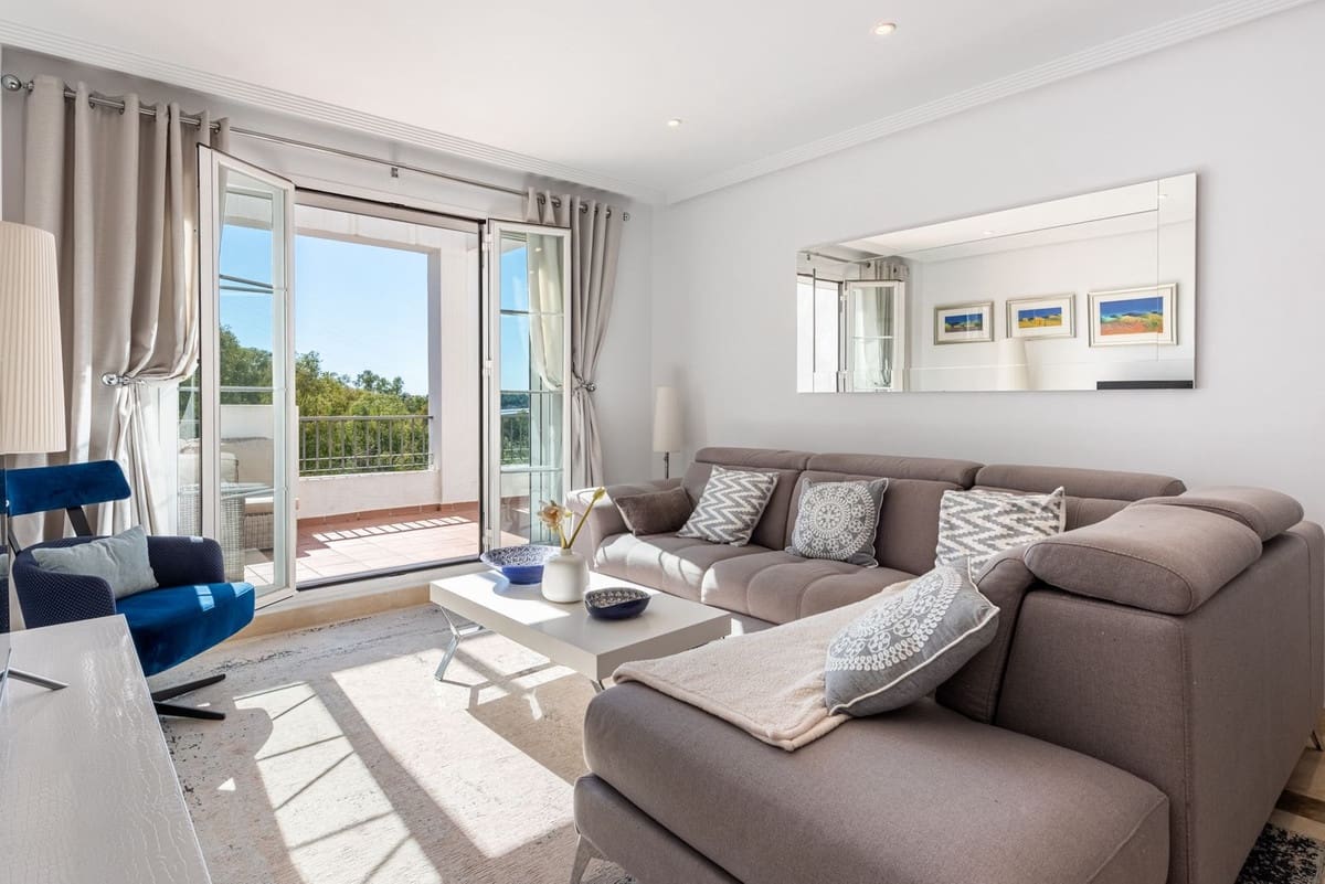 Ático de 3 habitaciones en Los Arqueros en venta con piscina garaje - 695.000 € (Ref: 9743991)