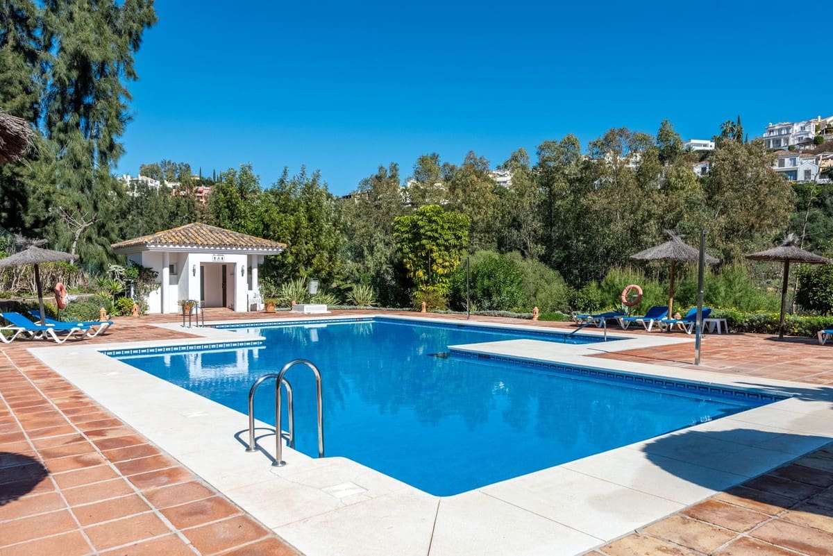 Ático de 3 habitaciones en Los Arqueros en venta con piscina garaje - 695.000 € (Ref: 9743991)