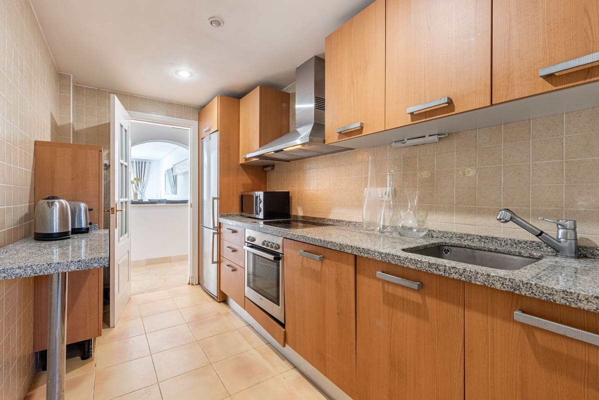 Ático de 3 habitaciones en Los Arqueros en venta con piscina garaje - 695.000 € (Ref: 9743991)