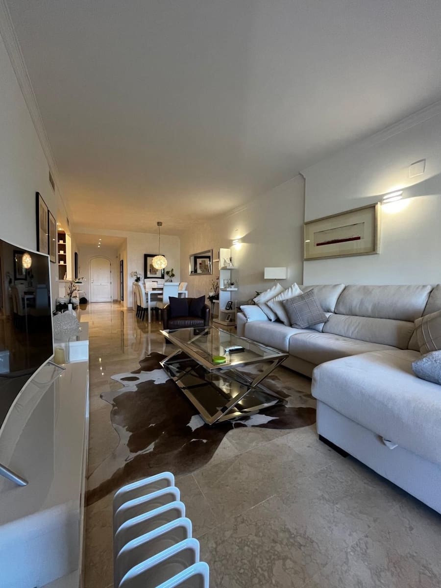 2 quarto Apartamento para venda em Elviria com piscina garagem - 375 000 € (Ref: 9770935)