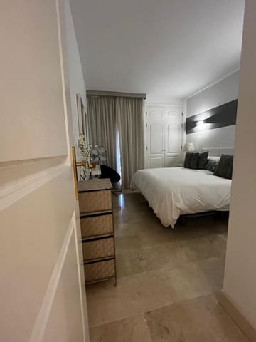 2 quarto Apartamento para venda em Elviria, Marbella com piscina garagem - 375 000 € (Ref: 9770935)