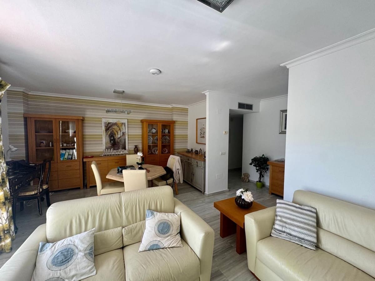 2 soverom Penthouse til salgs i Alhaurin Golf med svømmebasseng garasje - € 329 000 (Ref: 9771909)