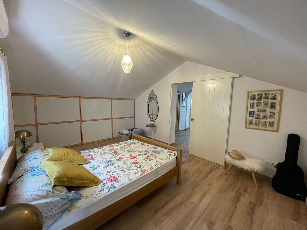 4 sypialnia Willa na sprzedaż w Estepona z basenem garażem - 1 856 000 € (Ref: 9776842)