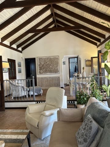 4 bedroom Villa for sale in Atalaya-Isdabe, Estepona with pool garage - € 1,695,000 (Ref: 9776843)