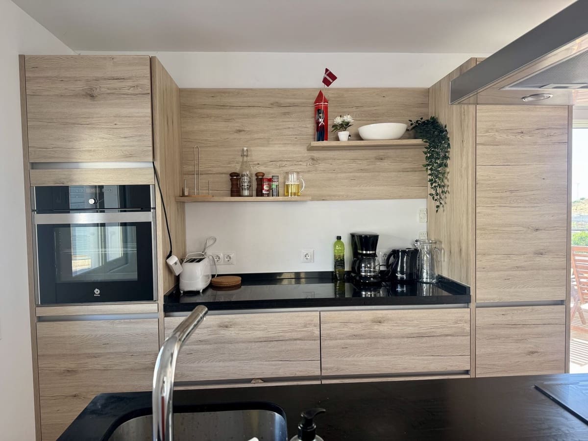 4 sypialnia Willa na sprzedaż w Estepona z basenem garażem - 1 149 000 € (Ref: 9776844)