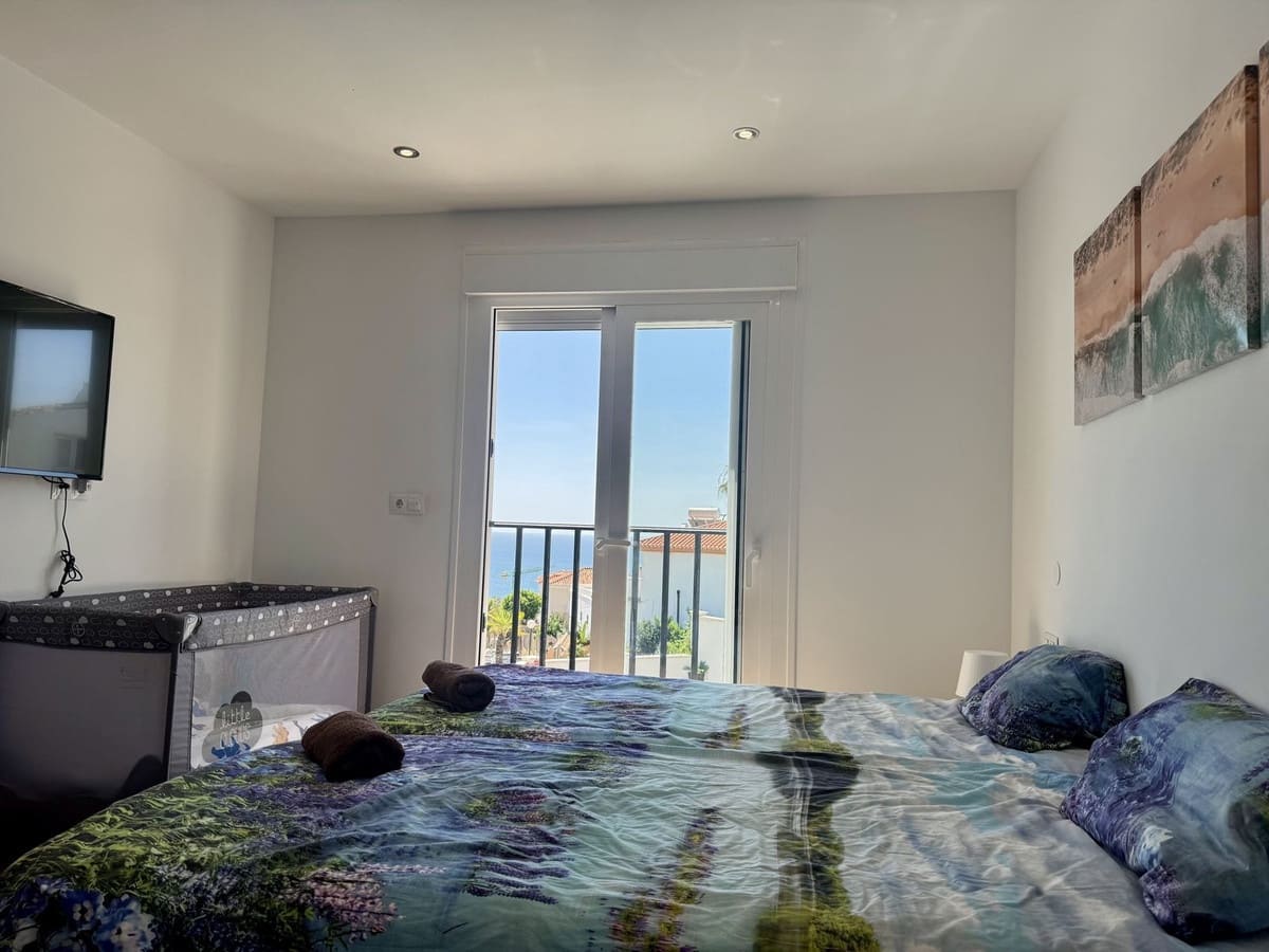 4 sypialnia Willa na sprzedaż w Estepona z basenem garażem - 1 149 000 € (Ref: 9776844)