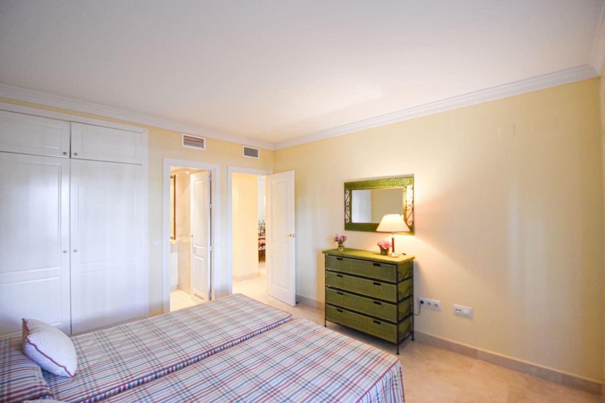 2 chambre Appartement à vendre à San Pedro de Alcantara avec piscine garage - 560 000 € (Ref: 9776994)