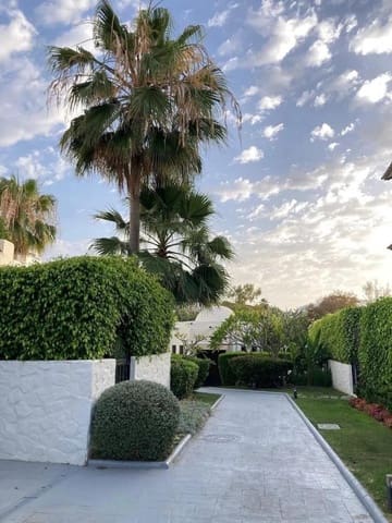 2 chambre Appartement à vendre à Selwo, Estepona avec piscine garage - 380 000 € (Ref: 9776996)