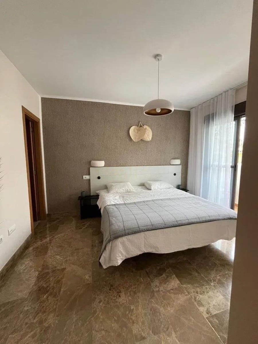 2 chambre Appartement à vendre à New Golden Mile avec piscine garage - 380 000 € (Ref: 9776996)