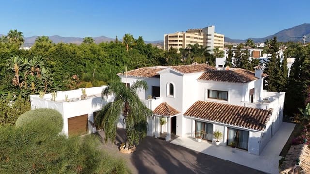 5 soverom Villa til salgs i Atalaya-Isdabe, Estepona med svømmebasseng garasje - € 3 200 000 (Ref: 9776997)
