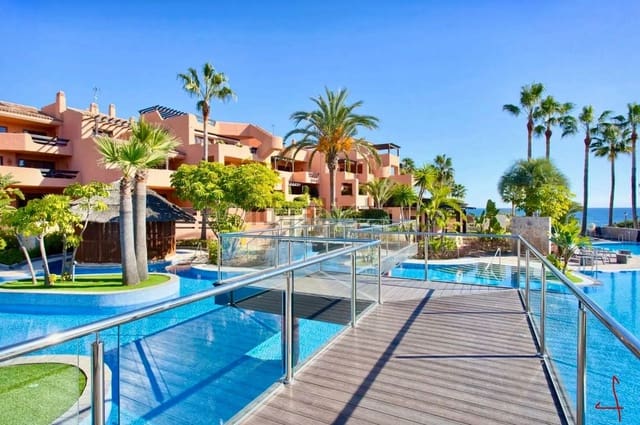3 sypialnia Apartament na sprzedaż w New Golden Mile, Estepona z basenem garażem - 1 200 000 € (Ref: 9777155)