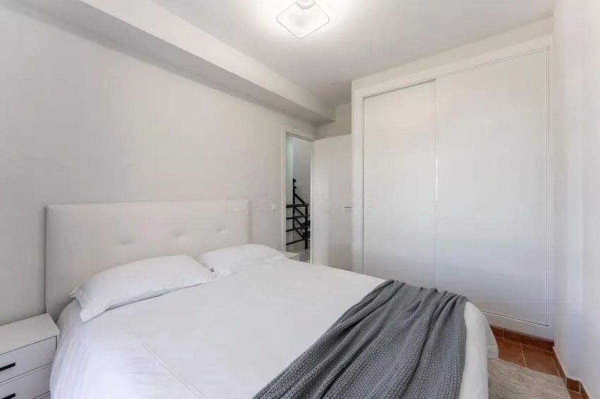 3 bedroom Townhouse for sale in Cabopino with pool garage - € 649,000 (Ref: 9777158)