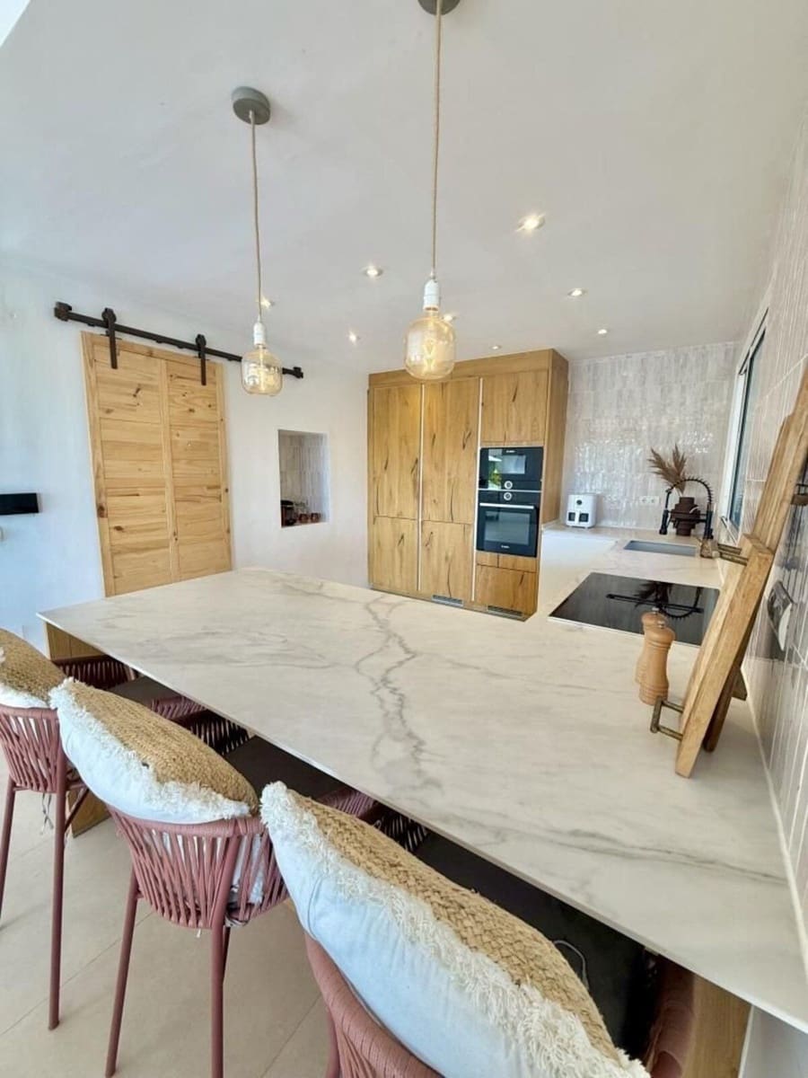 3 bedroom Villa for sale in Riviera del Sol with pool garage - € 1,310,000 (Ref: 9778529)