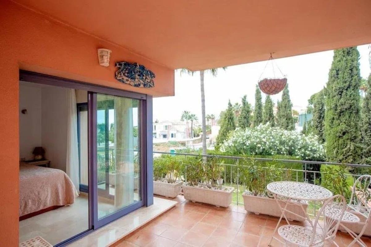 5 chambre Maison de Ville à vendre à Nueva Andalucia avec piscine garage - 918 000 € (Ref: 9778779)
