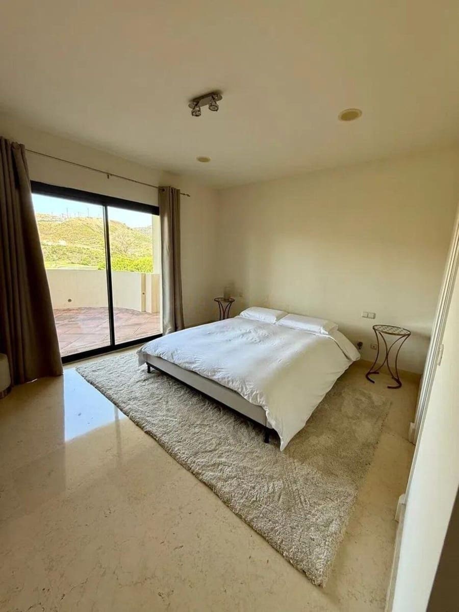 3 bedroom Apartment for sale in Benahavis with pool garage - € 660,000 (Ref: 9778780)