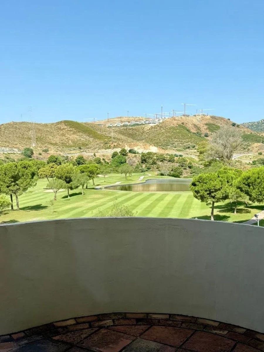 3 bedroom Apartment for sale in Benahavis with pool garage - € 660,000 (Ref: 9778780)