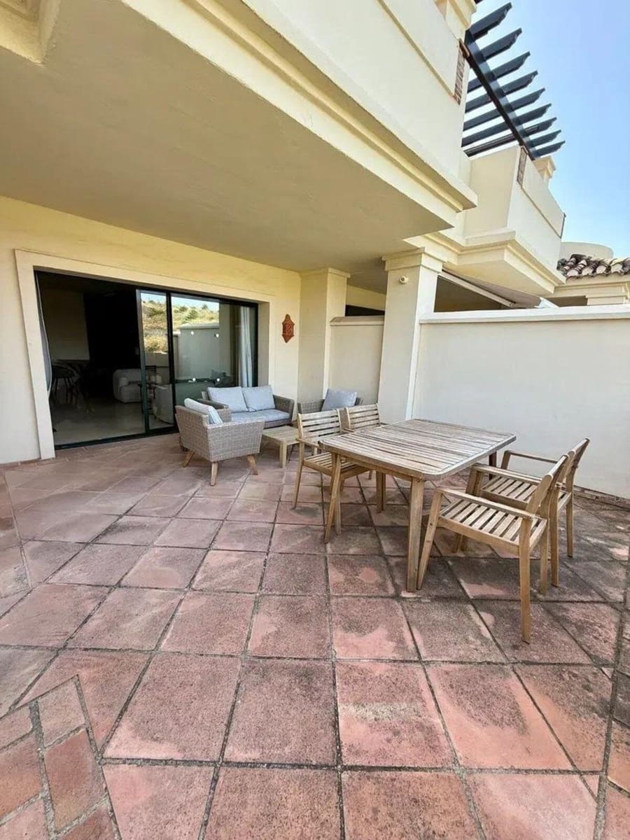 3 bedroom Apartment for sale in Benahavis with pool garage - € 660,000 (Ref: 9778780)