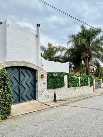 3 sypialnia Willa na sprzedaż w Marbella z basenem garażem - 1 680 000 € (Ref: 9778784)