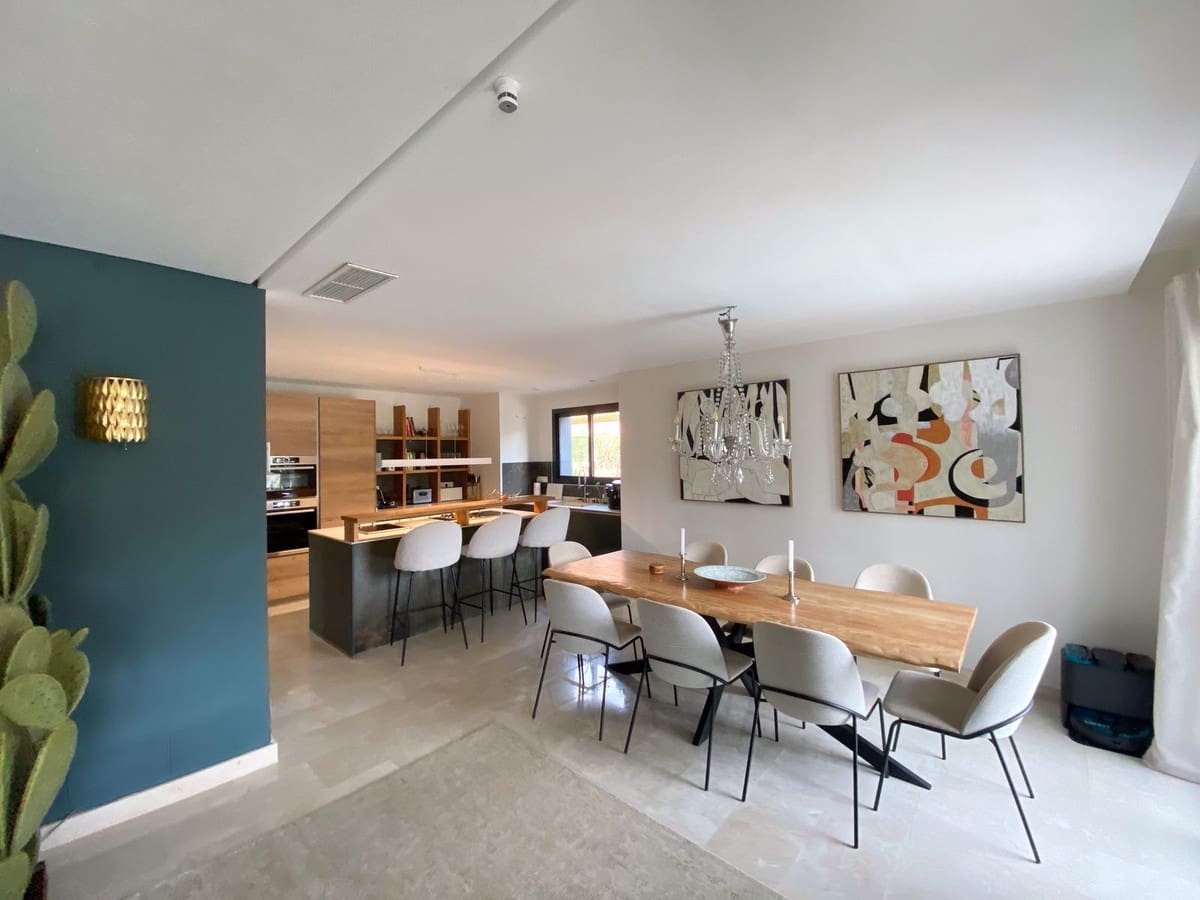 4 soveværelse Villa til salg i Elviria med swimmingpool garage - € 1.795.000 (Ref: 9778944)