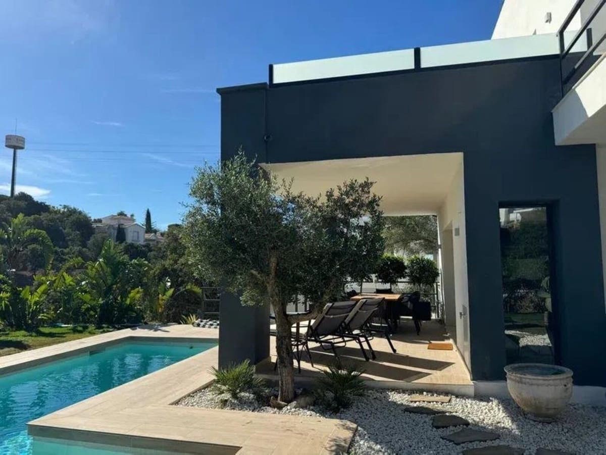 4 soveværelse Villa til salg i Elviria med swimmingpool garage - € 1.795.000 (Ref: 9778944)