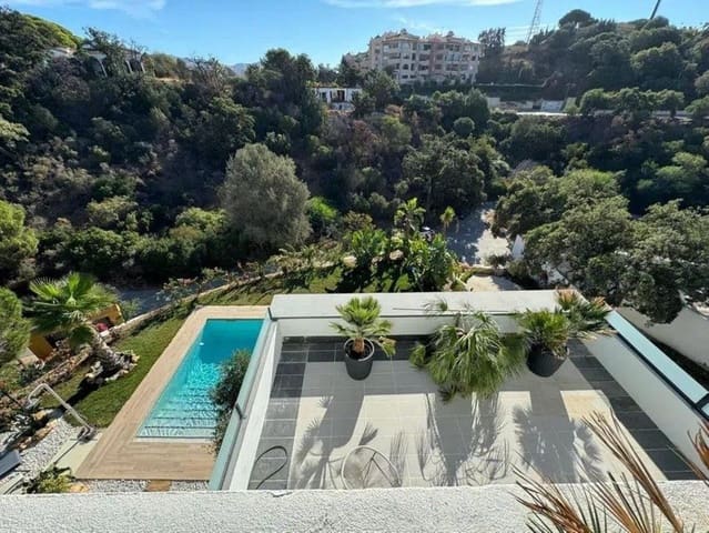 4 soveværelse Villa til salg i Elviria, Marbella med swimmingpool garage - € 1.795.000 (Ref: 9778944)