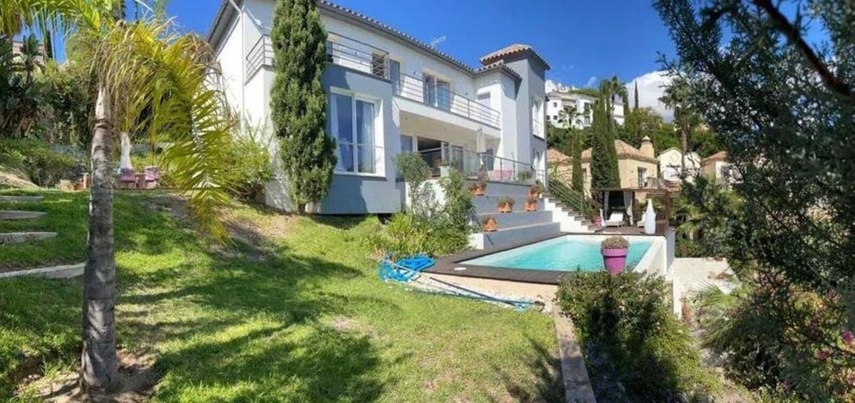 5 bedroom Villa for sale in Los Arqueros with pool garage - € 2,200,000 (Ref: 9779120)