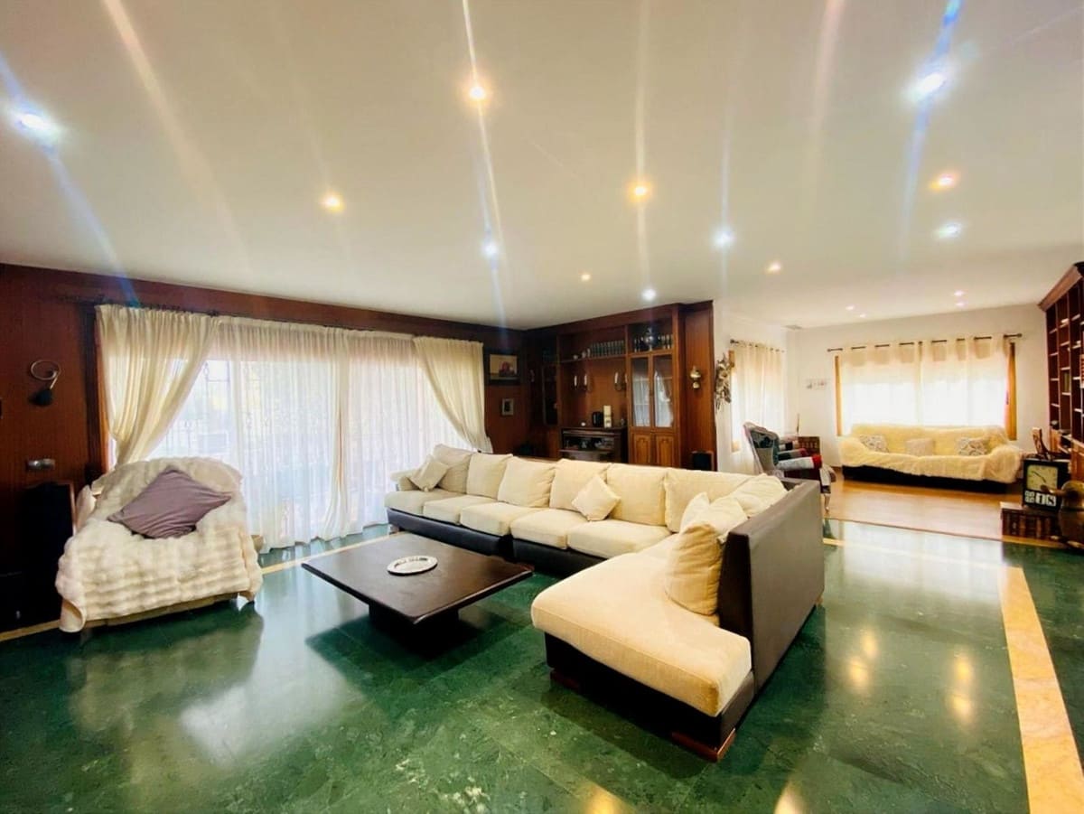 6 sypialnia Willa na sprzedaż w Benalmadena z basenem garażem - 1 600 000 € (Ref: 9779934)