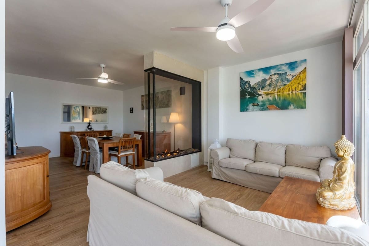 5 bedroom Villa for sale in Coin with pool garage - € 569,000 (Ref: 9779936)