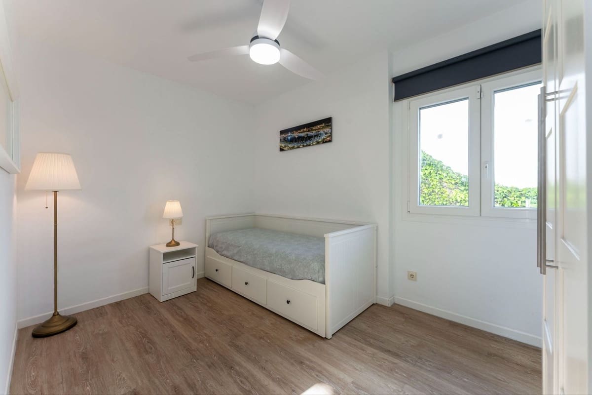 5 bedroom Villa for sale in Coin with pool garage - € 569,000 (Ref: 9779936)