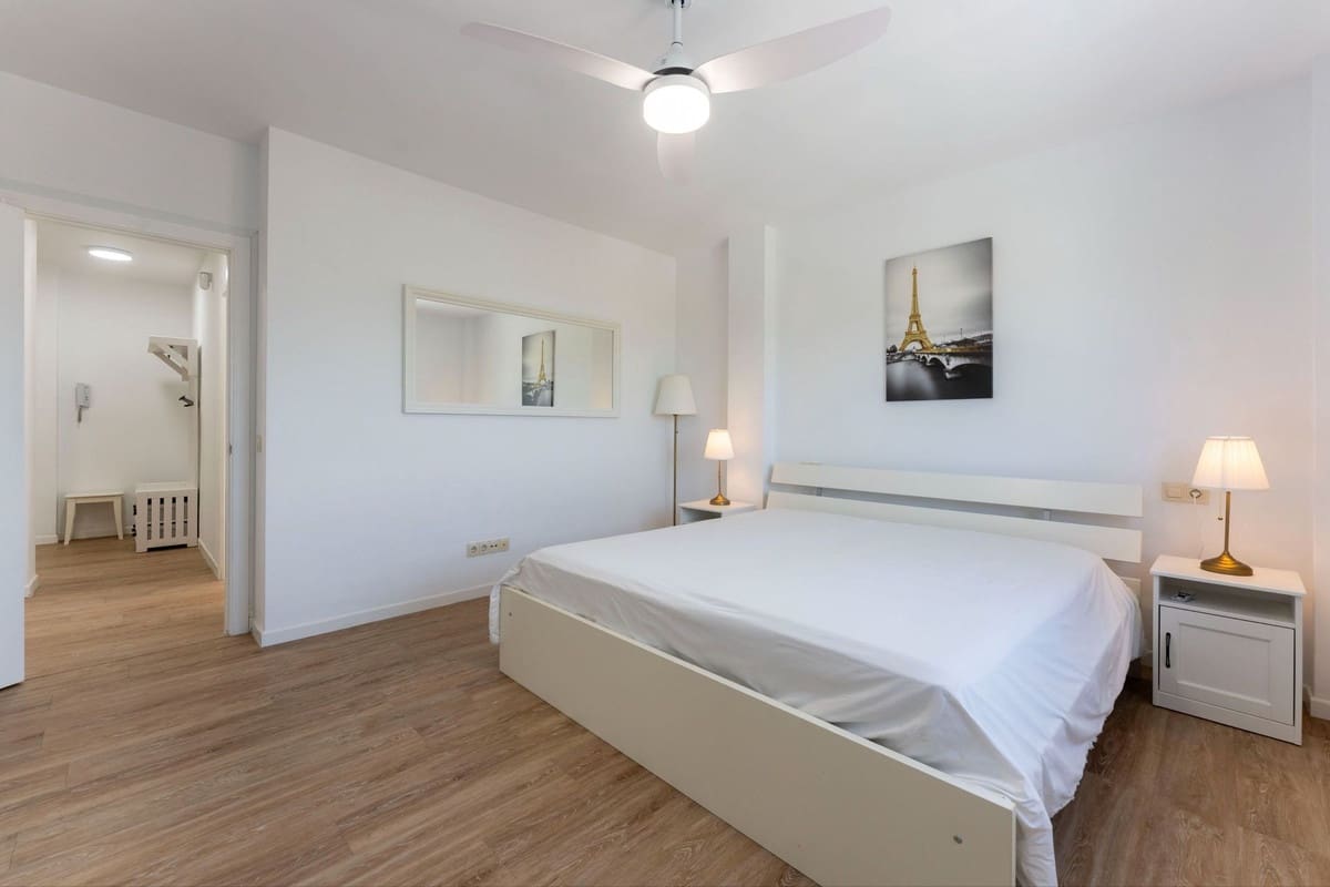 5 bedroom Villa for sale in Coin with pool garage - € 569,000 (Ref: 9779936)