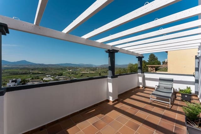 5 bedroom Villa for sale in Coín with pool garage - € 569,000 (Ref: 9779936)