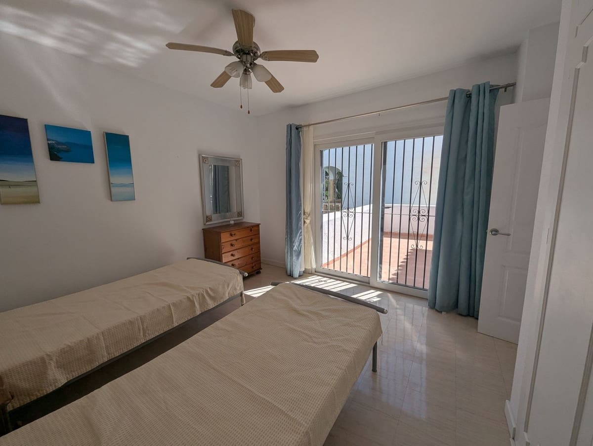 3 chambre Maison de Ville à vendre à Calahonda avec piscine garage - 449 000 € (Ref: 9782010)