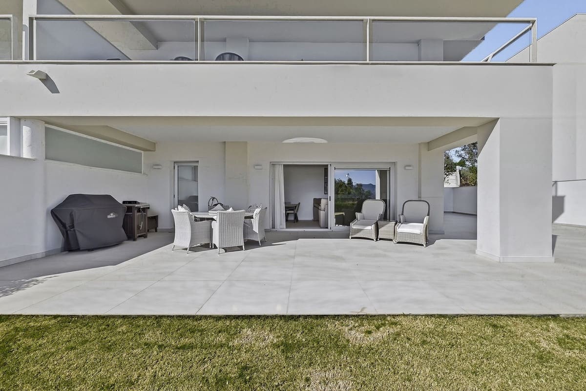 3 sypialnia Apartament na sprzedaż w La Cala de Mijas z basenem garażem - 599 000 € (Ref: 9782196)