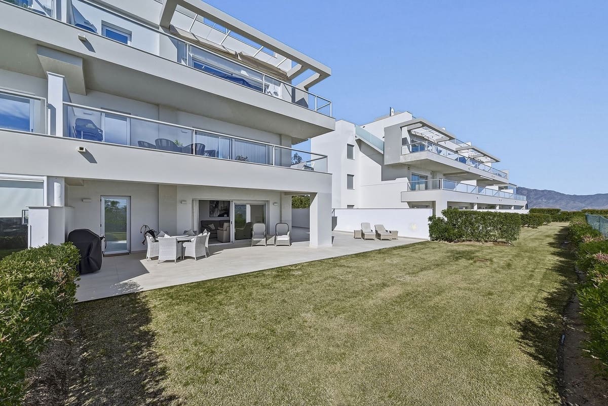 3 sypialnia Apartament na sprzedaż w La Cala de Mijas z basenem garażem - 599 000 € (Ref: 9782196)