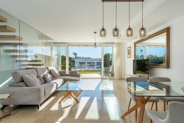 4 chambre Maison de Ville à vendre à Calahonda, Mijas avec piscine garage - 729 000 € (Ref: 9787031)