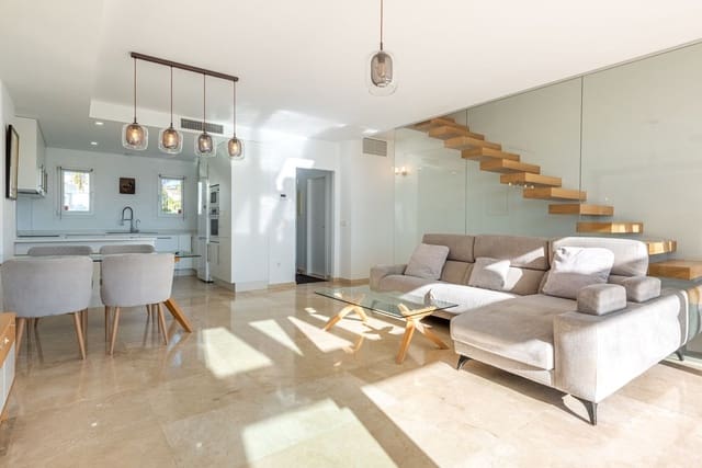 4 chambre Maison de Ville à vendre à Calahonda, Mijas avec piscine garage - 729 000 € (Ref: 9787031)