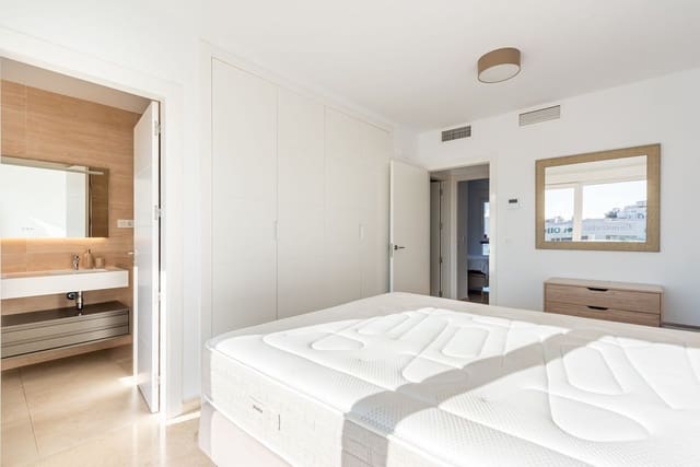 4 chambre Maison de Ville à vendre à Calahonda, Mijas avec piscine garage - 729 000 € (Ref: 9787031)