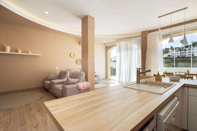 4 chambre Maison de Ville à vendre à Calahonda, Mijas avec piscine garage - 689 000 € (Ref: 9787032)