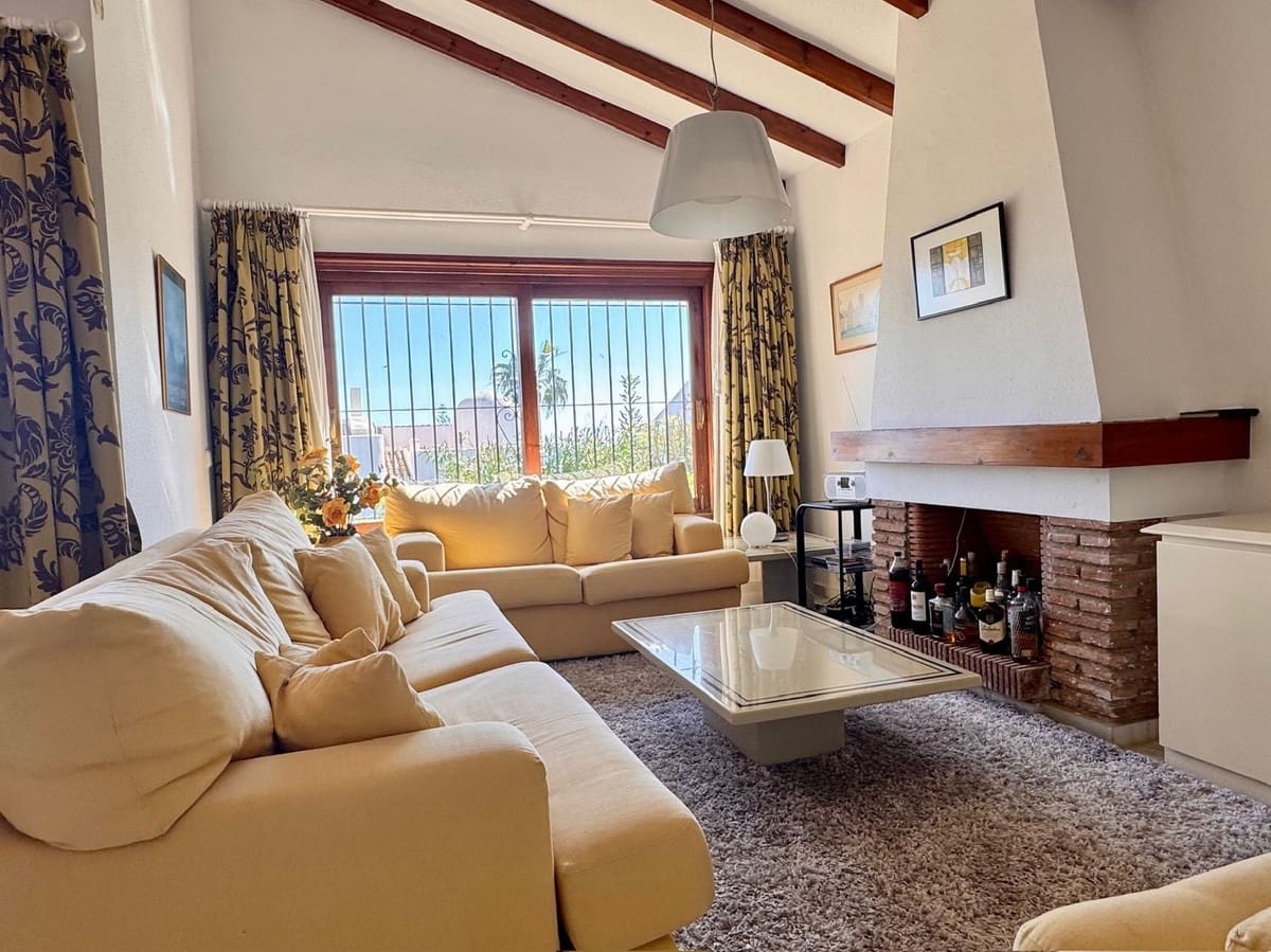 3 Zimmer Villa zu verkaufen in Calahonda mit Pool Garage - 650.000 € (Ref: 9787033)