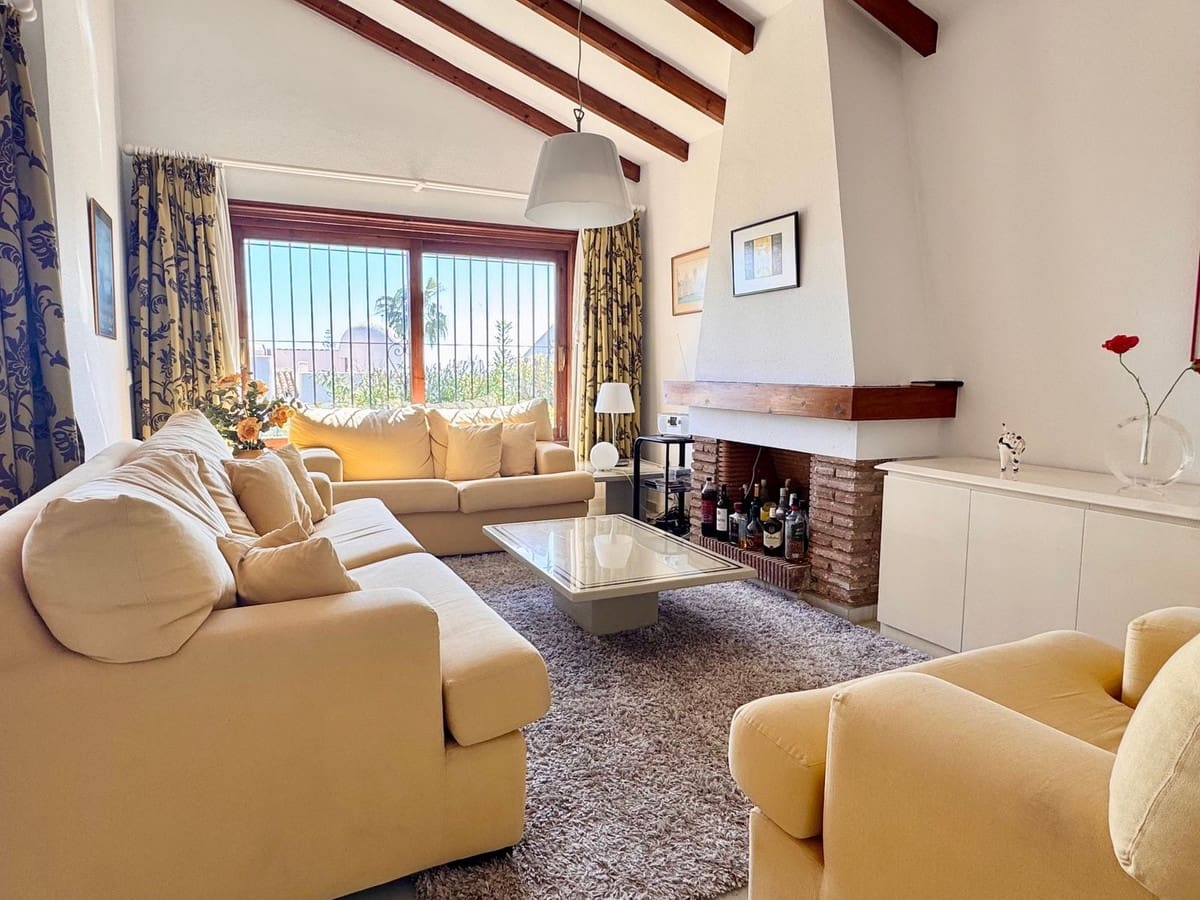 3 Zimmer Villa zu verkaufen in Calahonda mit Pool Garage - 650.000 € (Ref: 9787033)